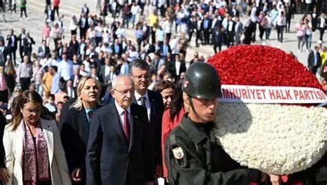 CHP Lideri Kılıçdaroğlu, partisinin 100.kuruluş yıldönümü etkinlikleri kapsamında Anıtkabir’i ziyaret etti